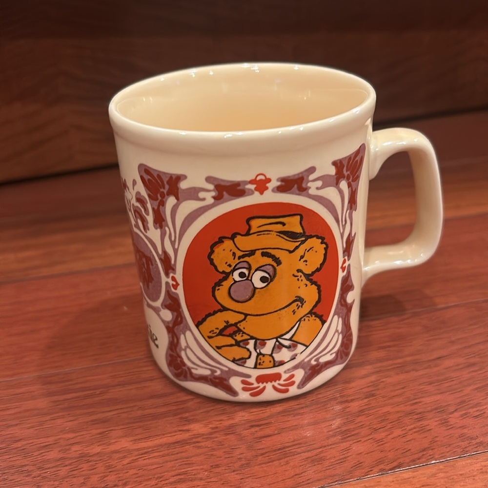 Fozzie bear muppets Vintage Cream and Red Mug with Bear Design - Picture 3 of 8